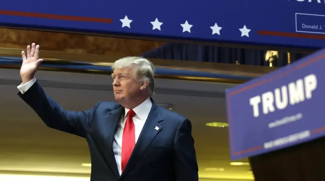 DONALD TRUMP